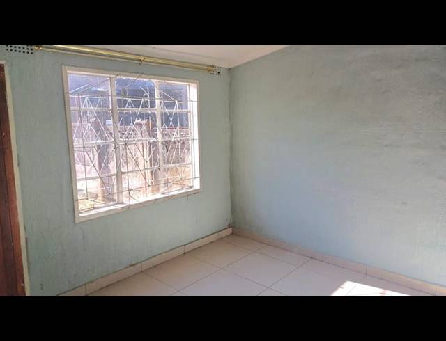 2 BEDROOM HOUSE FOR SALE IN BOMBAY HEIGHTS